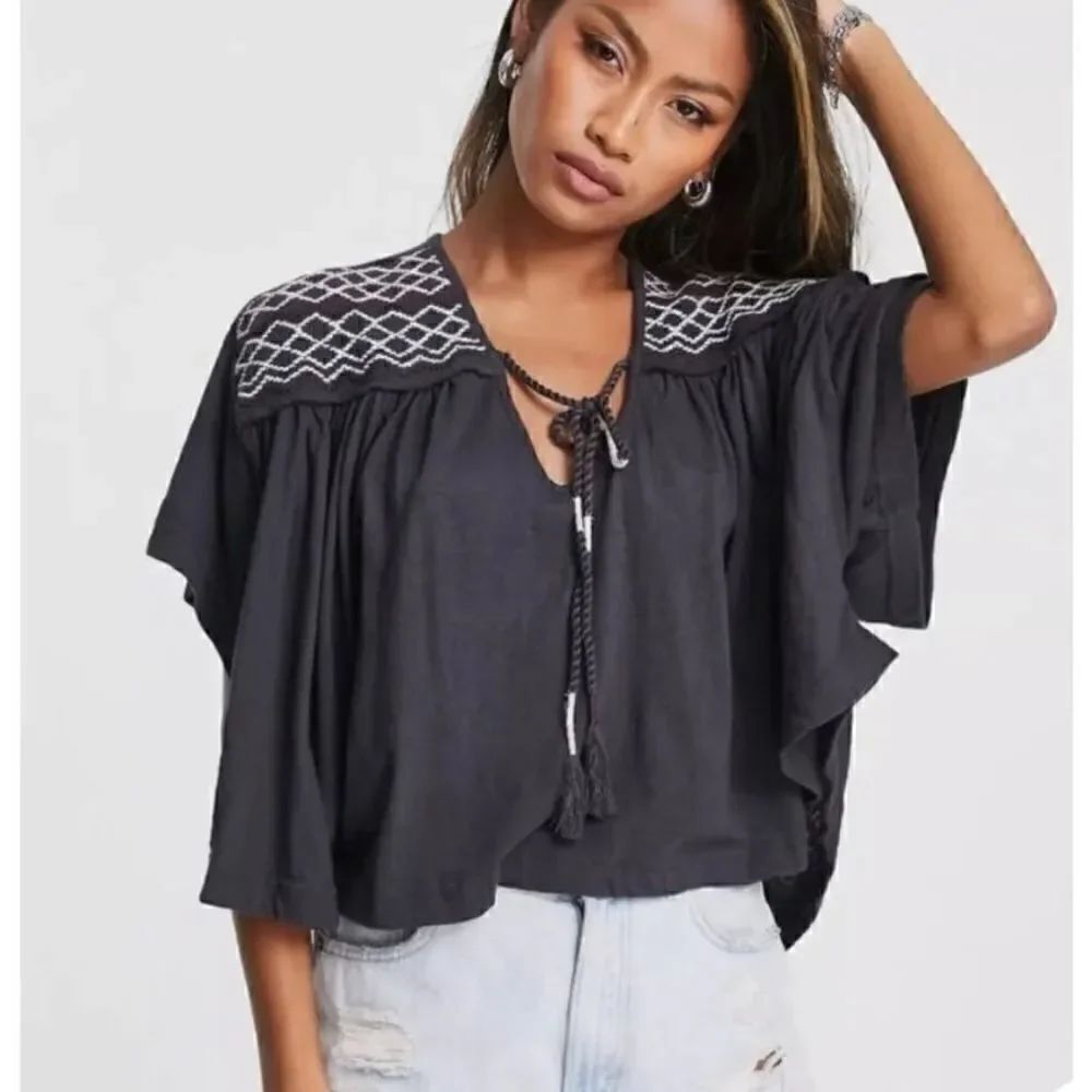 Free People Washed Black Embroidered V-Neck T NWOT Size Medium
